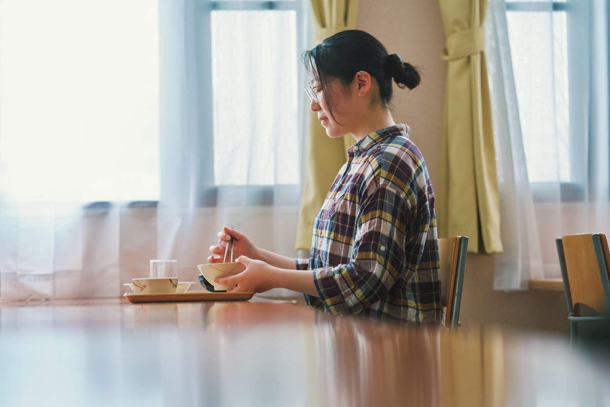 食堂では、食事だけでなく何気ない会話にも元気をもらいました。