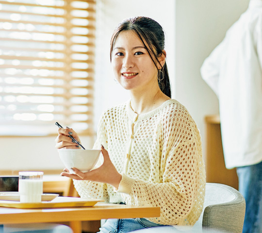 朝夕2食、月～土曜日、手づくりの食事をご提供