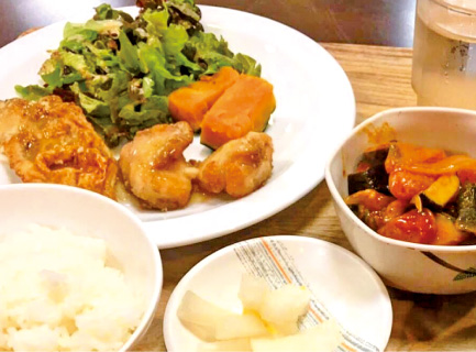 新潟科学技術学園　指定学生寮の食事