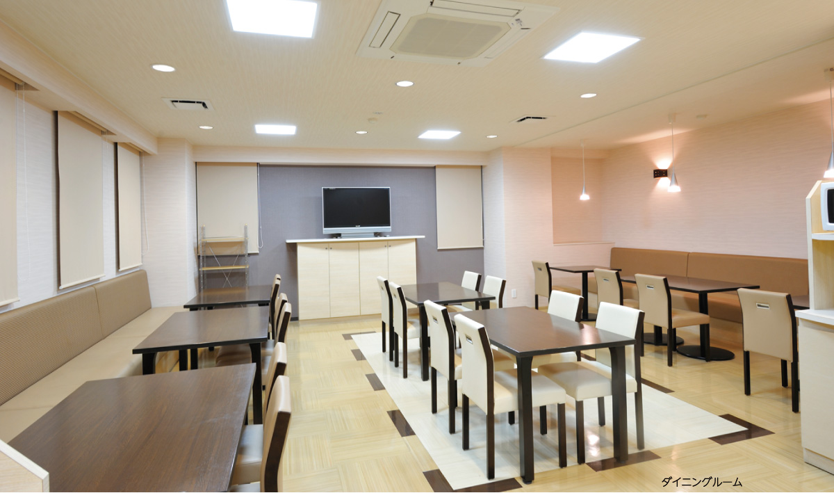 新潟科学技術学園学生寮のダイニングルーム