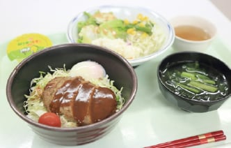 相模台寮で提供される夕食