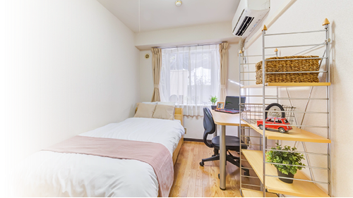 推薦学生会館の内観