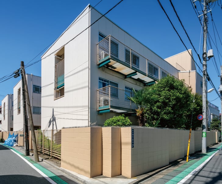 ドーミー綾瀬 3の外観