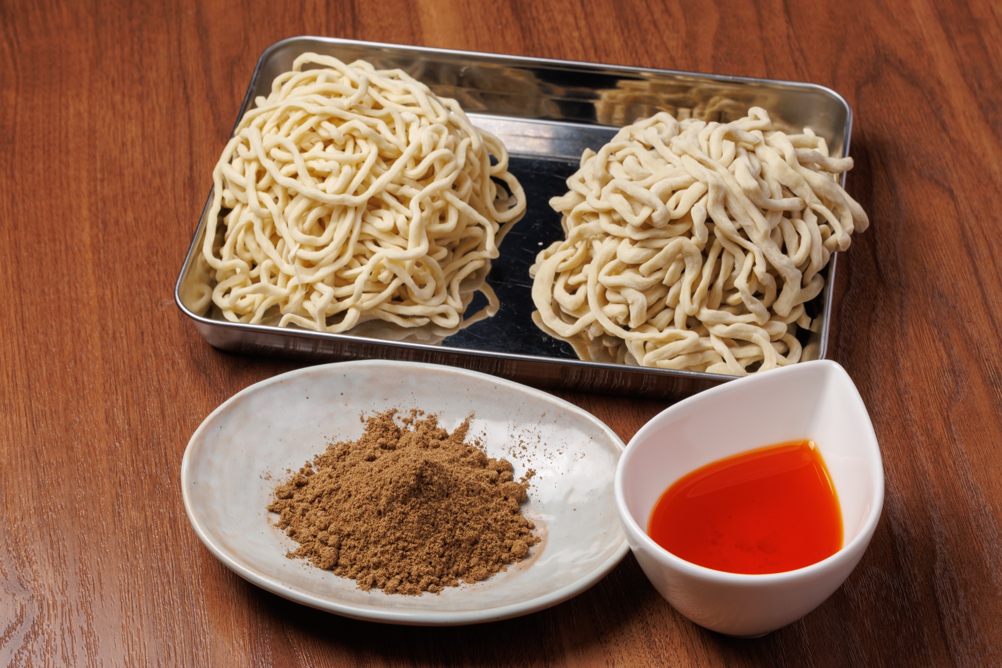 仙臺自家製麺 こいけ屋の自家製麺と自家製ラー油・スパイス