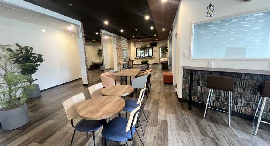 メインビジュアル3