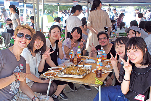 江戸川大学 食事付学生会館で開催されたバーベキュー