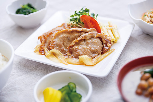 浦和大学 提携学生寮の夕食例